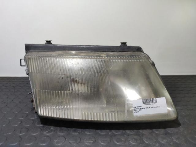 Reflektor prawy 14742600 VAG