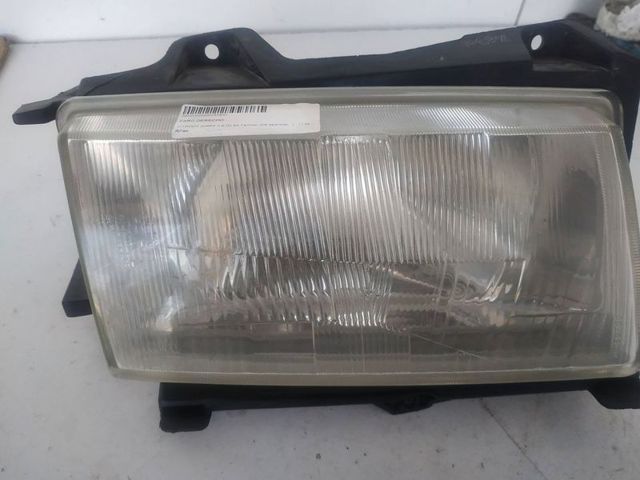 Reflektor prawy 1474267080 PEUGEOT