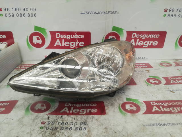 Reflektor lewy 1494308080 PEUGEOT