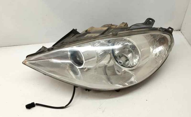 Reflektor lewy 1494308080 PEUGEOT