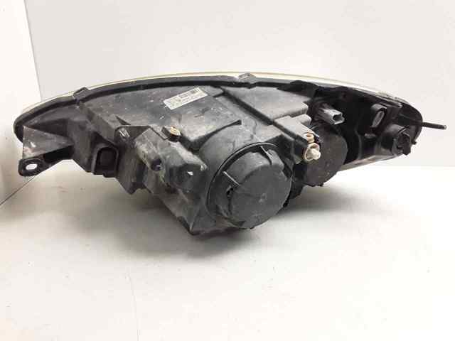 Reflektor prawy 1494311080 PEUGEOT