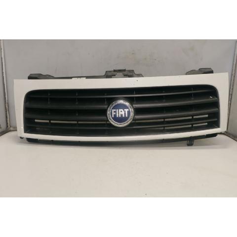 Atrapa chłodnicy 1497652898 FIAT