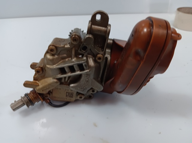 Pompa oleju Renault CAPTUR 2 HF