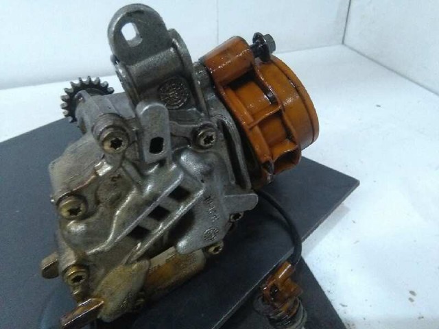 Pompa oleju Renault CAPTUR 2 HF