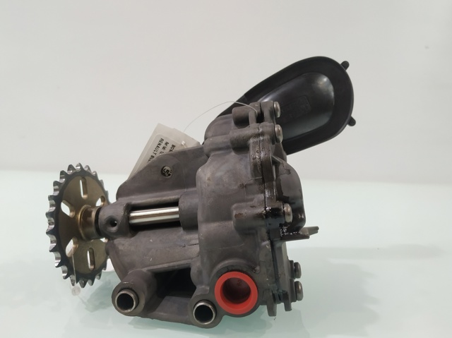 Pompa oleju 150003817R RENAULT