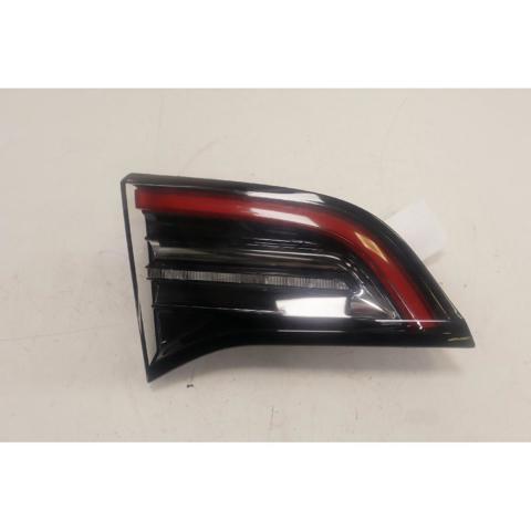150208800B Tesla