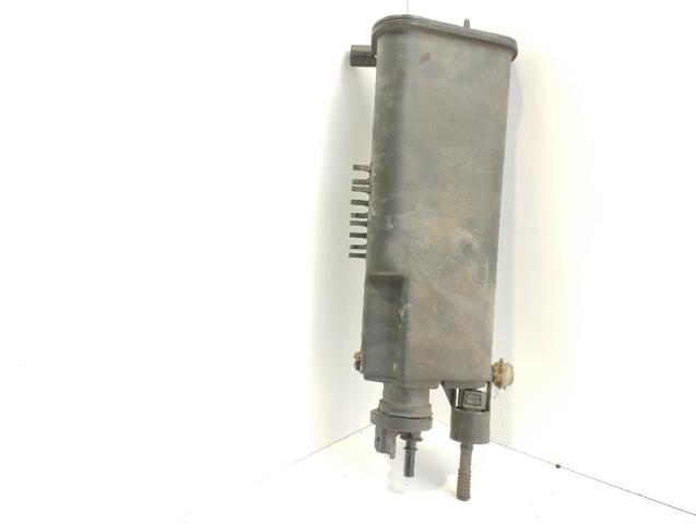 POCHŁANIACZ PAR PALIWA Citroen Berlingo M