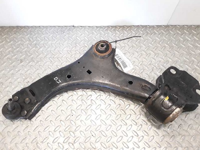 Wahacz zawieszenia przedniego dolny lewy 1507182 FORD