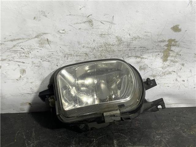 Lampa przeciwmgielna lewa 15099900 MERCEDES