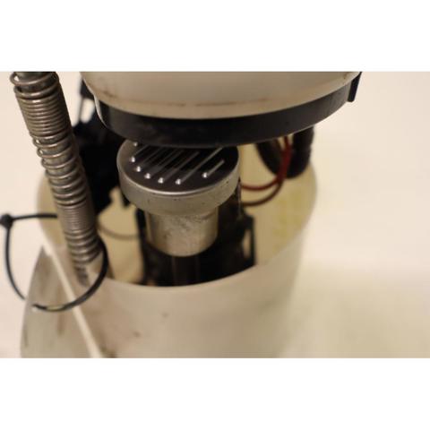 Moduł pompy paliwowej z czujnikiem poziomu paliwa Suzuki Swift 3 RS