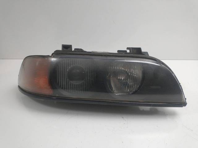 Reflektor prawy 15214000 BMW