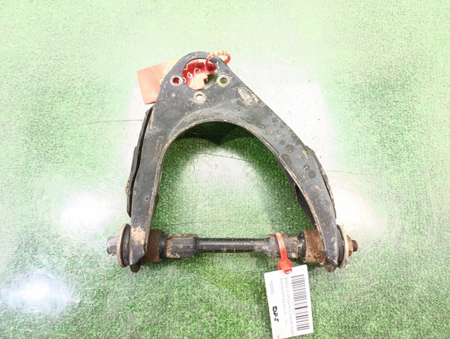Wahacz zawieszenia przedniego prawy górny 1522050 FORD