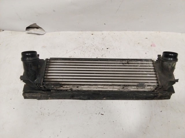 Chłodnica intercoolera 15272311 BMW