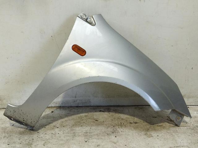 Błotnik przedni prawy 1528047 FORD