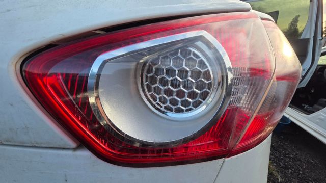 Lampa zespolona tylna prawa wewnętrzna 1545446 FORD