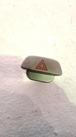 Przycisk włączania światła awaryjnego 1556970 FORD