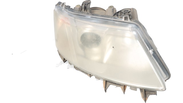 Reflektor prawy 155820 GM