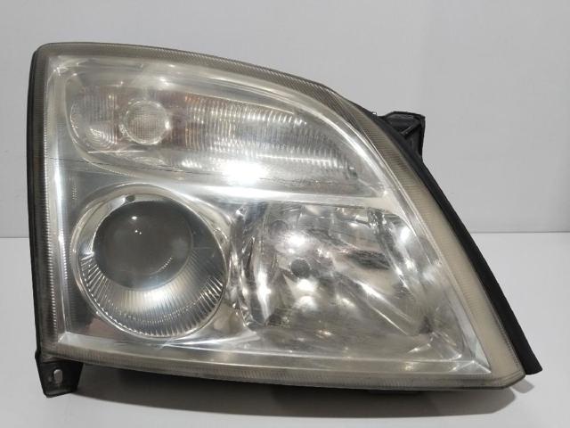 Reflektor prawy 15588800 OPEL