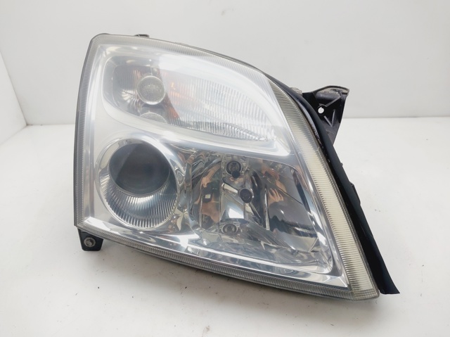 Reflektor prawy 15588800 OPEL