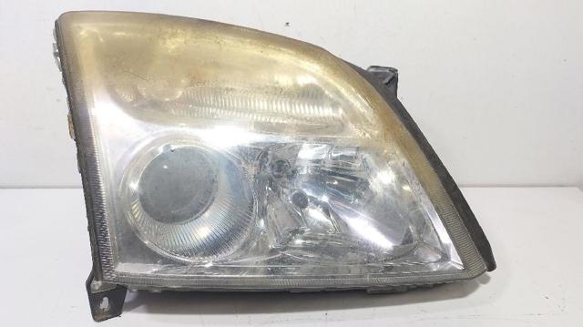 Reflektor prawy 15588800 OPEL