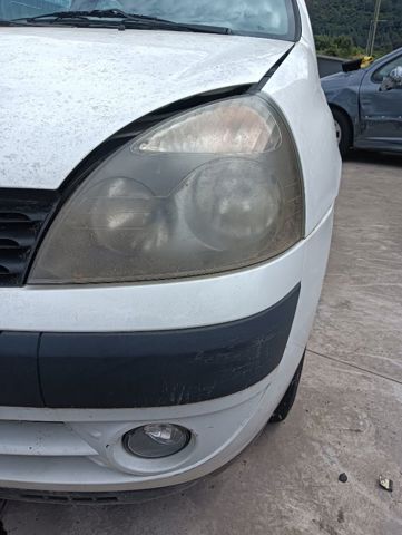 Reflektor lewy 15601700 RENAULT