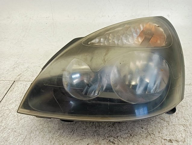 Reflektor lewy 15601700 RENAULT