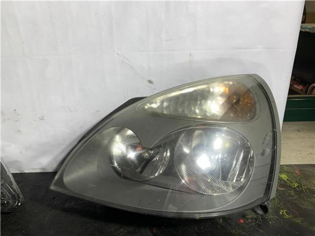 Reflektor lewy 15601700LI RENAULT