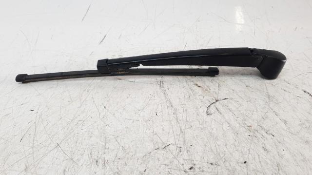 Ramię wycieraczki szyby tylnej 1568200044 MERCEDES