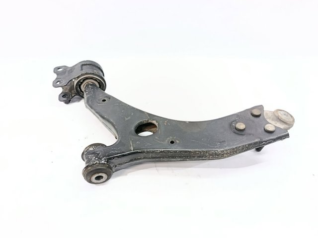 Wahacz zawieszenia przedniego dolny prawy 1570284 FORD
