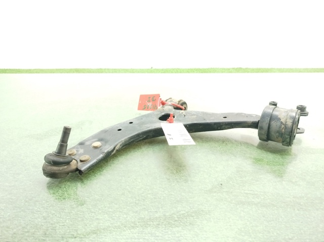 Wahacz zawieszenia przedniego dolny lewy 1570285 FORD