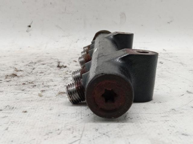 1570Q4 Peugeot/Citroen