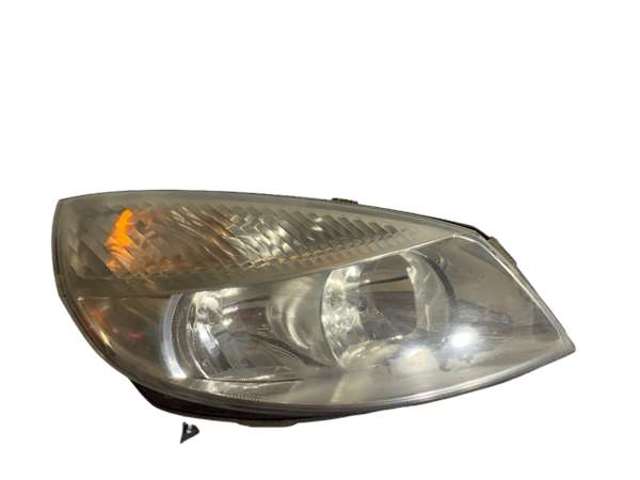Reflektor prawy 15810400RE RENAULT