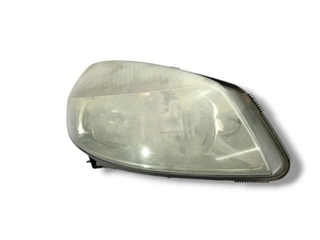 Reflektor prawy 15810400RE RENAULT