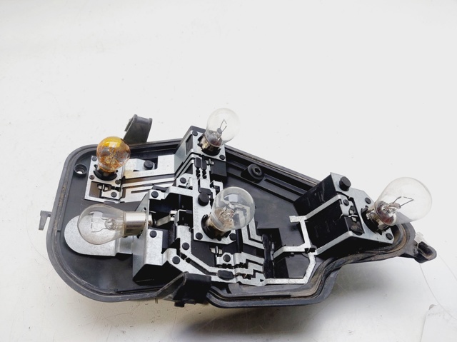Lampa zespolona tylna lewa 159727 OPEL