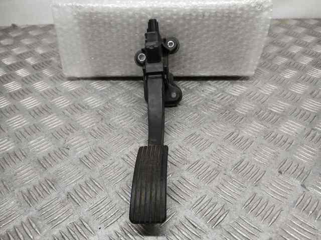 Pedał przyspieszenia (gazu) 1600A102 MITSUBISHI