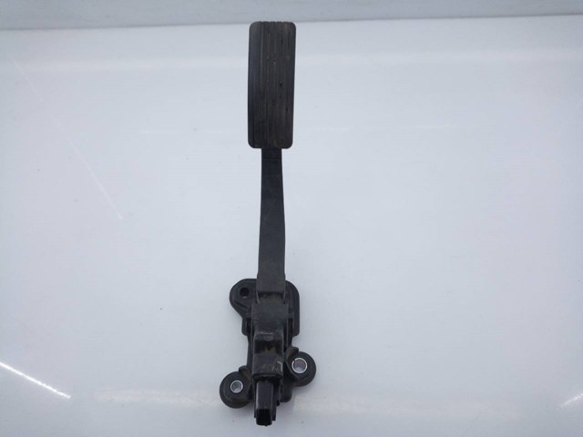 Pedał przyspieszenia (gazu) 1600A102 MITSUBISHI