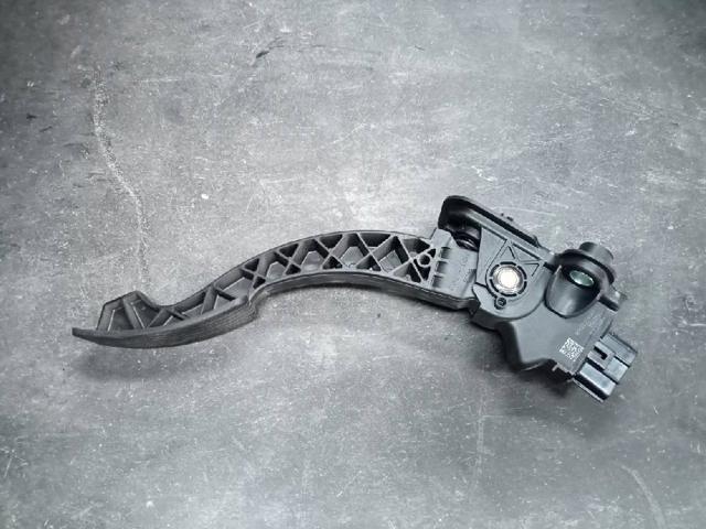 Pedał przyspieszenia (gazu) 1600A102 MITSUBISHI