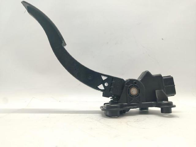 Pedał przyspieszenia (gazu) 1600A102 MITSUBISHI