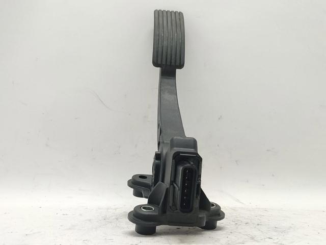 Pedał przyspieszenia (gazu) 1600A102 MITSUBISHI