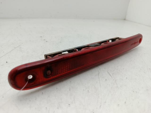 Lampa stop tylna dodatkowa 1606372780 PEUGEOT
