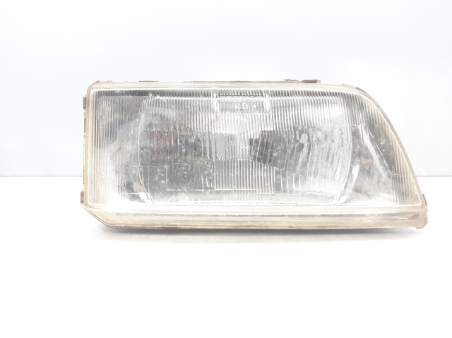Reflektor prawy 1606926880 PEUGEOT