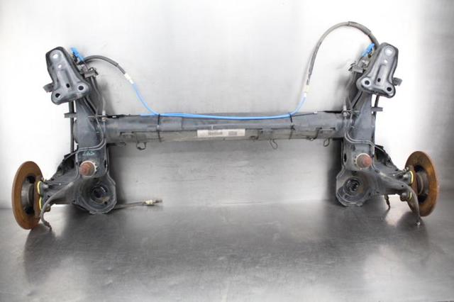 Korpus osi tylnej 1607197380 PEUGEOT