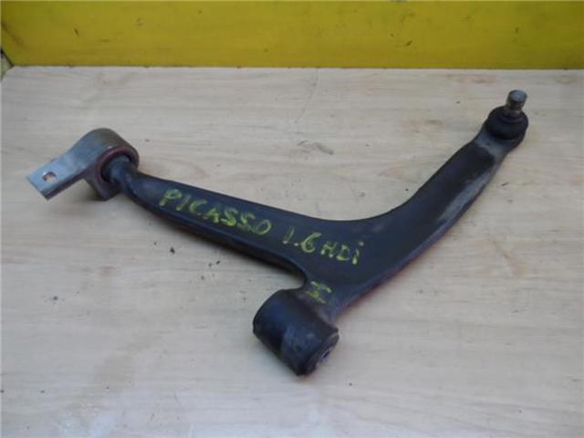 Wahacz zawieszenia przedniego dolny lewy 1607314180 PEUGEOT