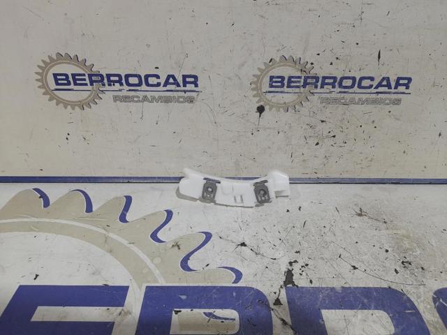 Zestaw mocowań/ wsporników zderzaka przedniego 1607398380 PEUGEOT