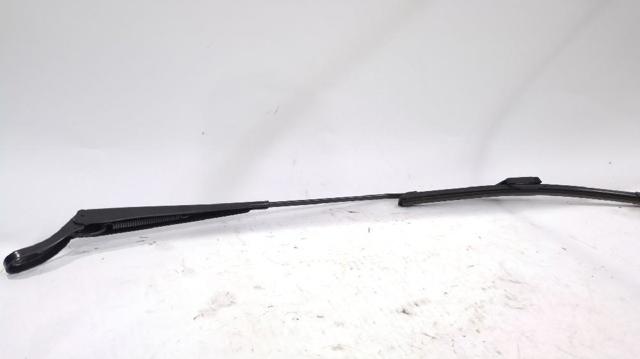 Ramię wycieraczki szyby przedniej 1608393380 PEUGEOT