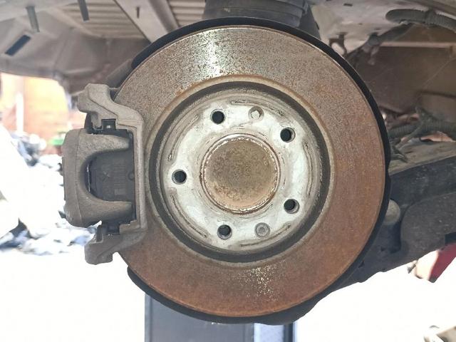 Zacisk hamulcowy tylny prawy 1608998980 PEUGEOT