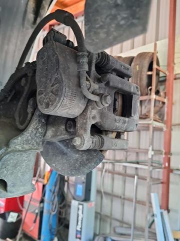 Zacisk hamulcowy tylny prawy 1608998980 PEUGEOT