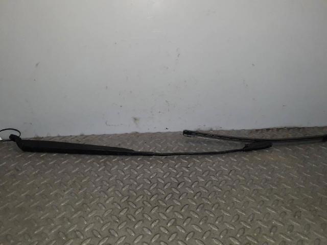 Ramię wycieraczki szyby przedniej 1609068780 PEUGEOT