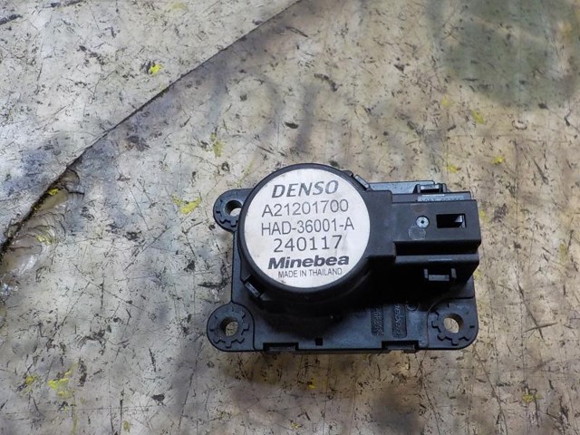 Silniczek sterujący klapą recyrkulacji powietrza 1609172180 PEUGEOT