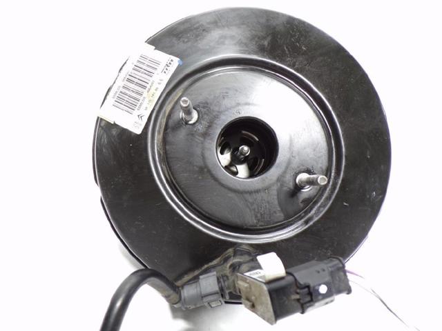 Wzmacniacz próżniowy hamulców 1609895680 PEUGEOT